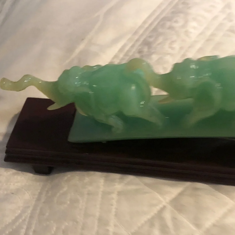 Green Jade-like Linked Figurine Display